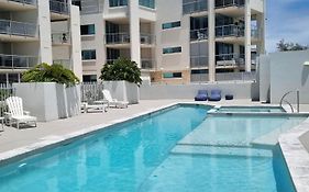 Oceanfront Ground Floor Apartment - Dwell 3 In Bargara